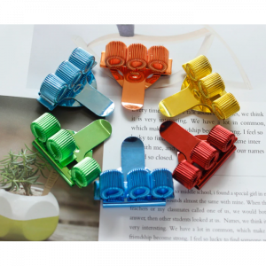 Clips pennholder